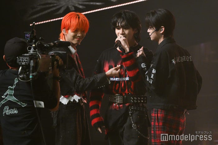 川尻蓮、豆原一成、白岩瑠姫(C)モデルプレス