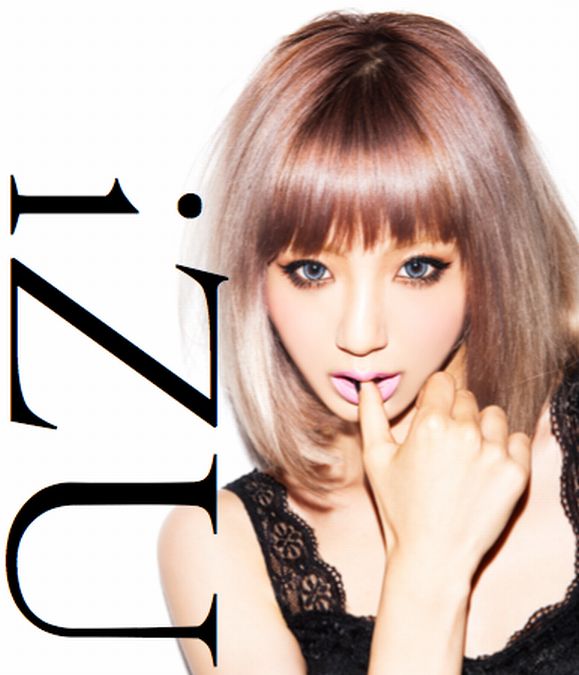 「iZU」こと出岡美咲