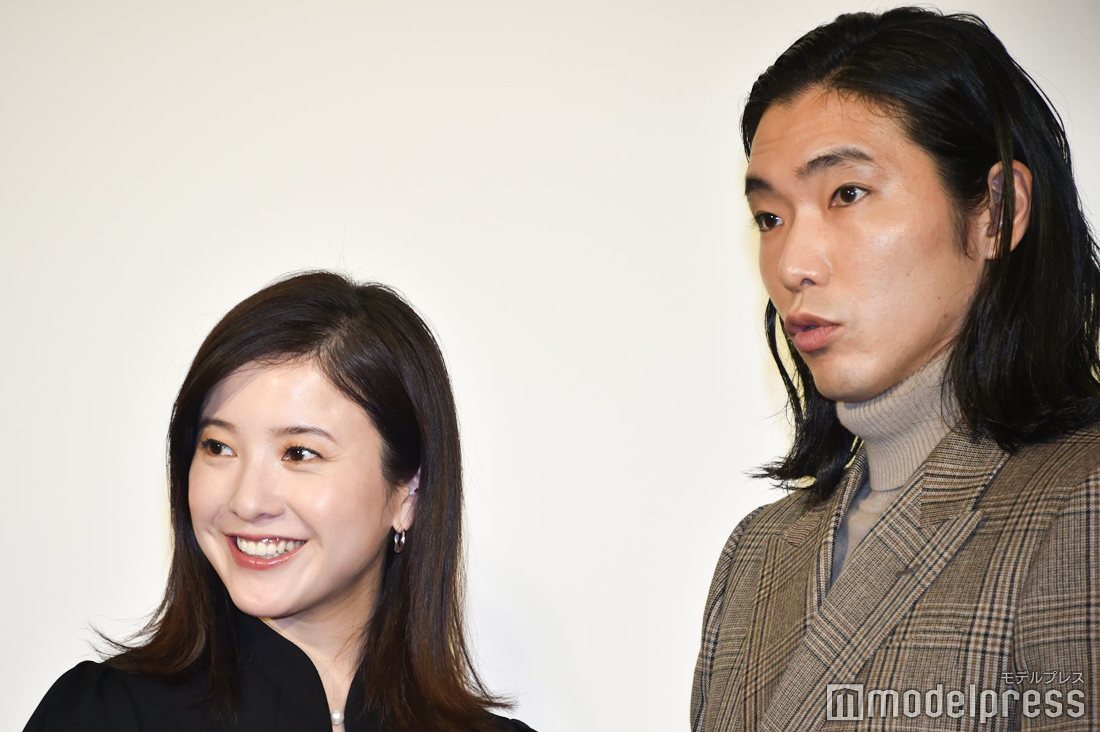 吉高由里子、柄本佑（C）モデルプレス
