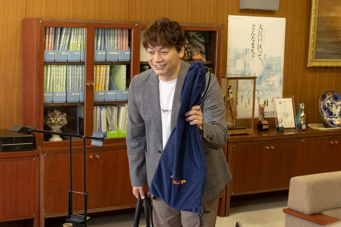 香取慎吾「日本一の最低男 ※私の家族はニセモノだった」第3話(C)フジテレビ