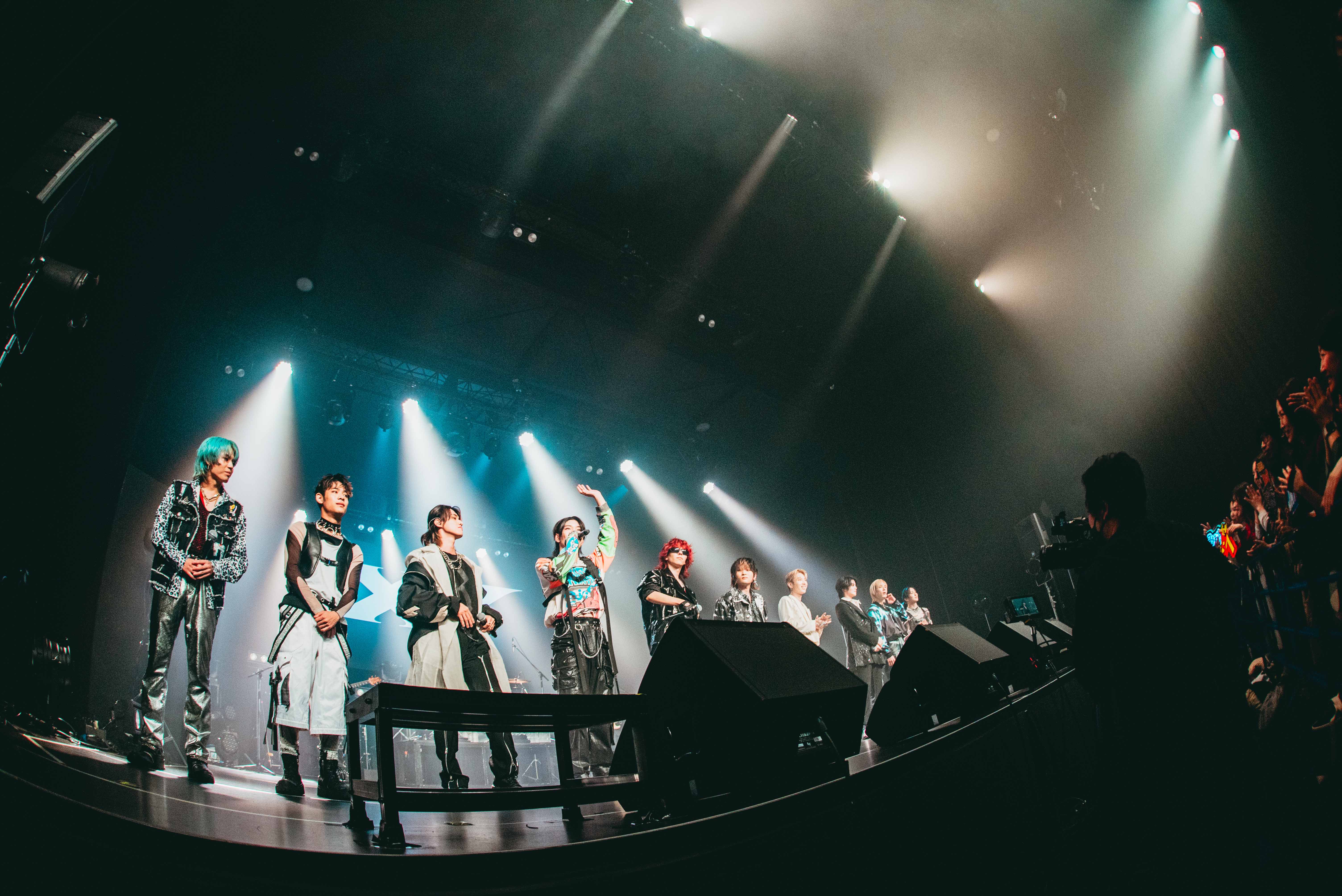 XY（提供写真）