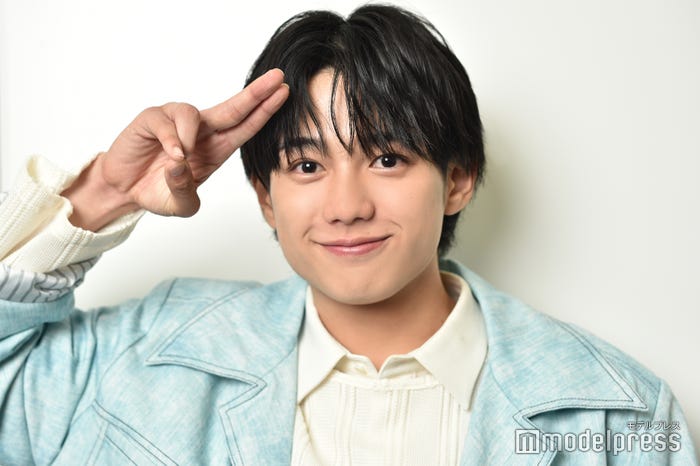 真弓孟之「オン真弓~!」(C)モデルプレス