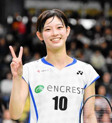 「CAの投稿かと思った」「みんな美人なチーム」宮崎友花、田口真彩らが所属のバドチーム、公式公開集合ショットに騒然「いかん、見つかってしまう」