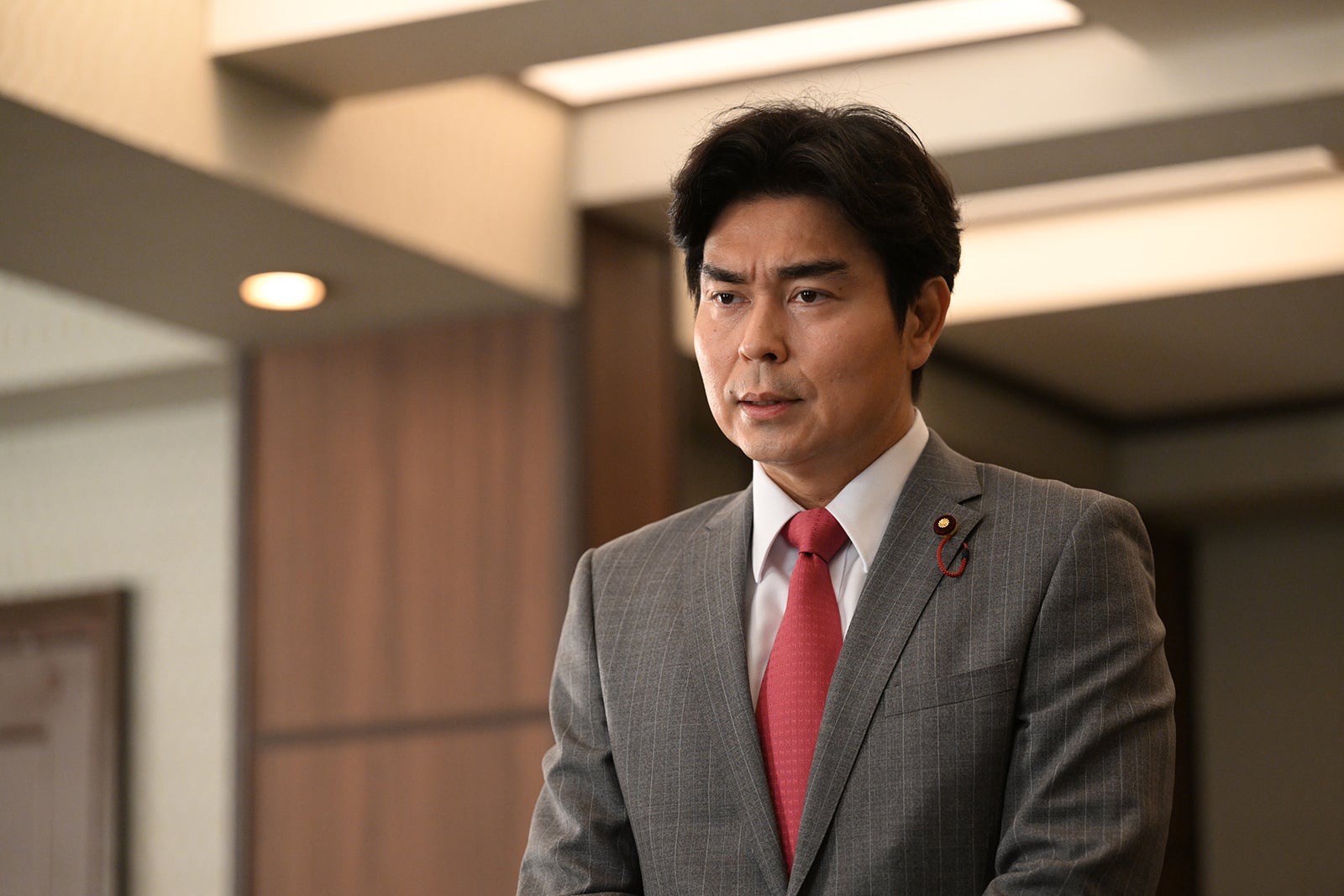 小澤征悦 「罠の戦争」第8話より（C）カンテレ