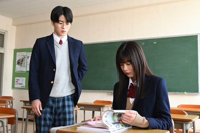 木全翔也、中田青渚「しょうもない僕らの恋愛論」第7話より(C)読売テレビ