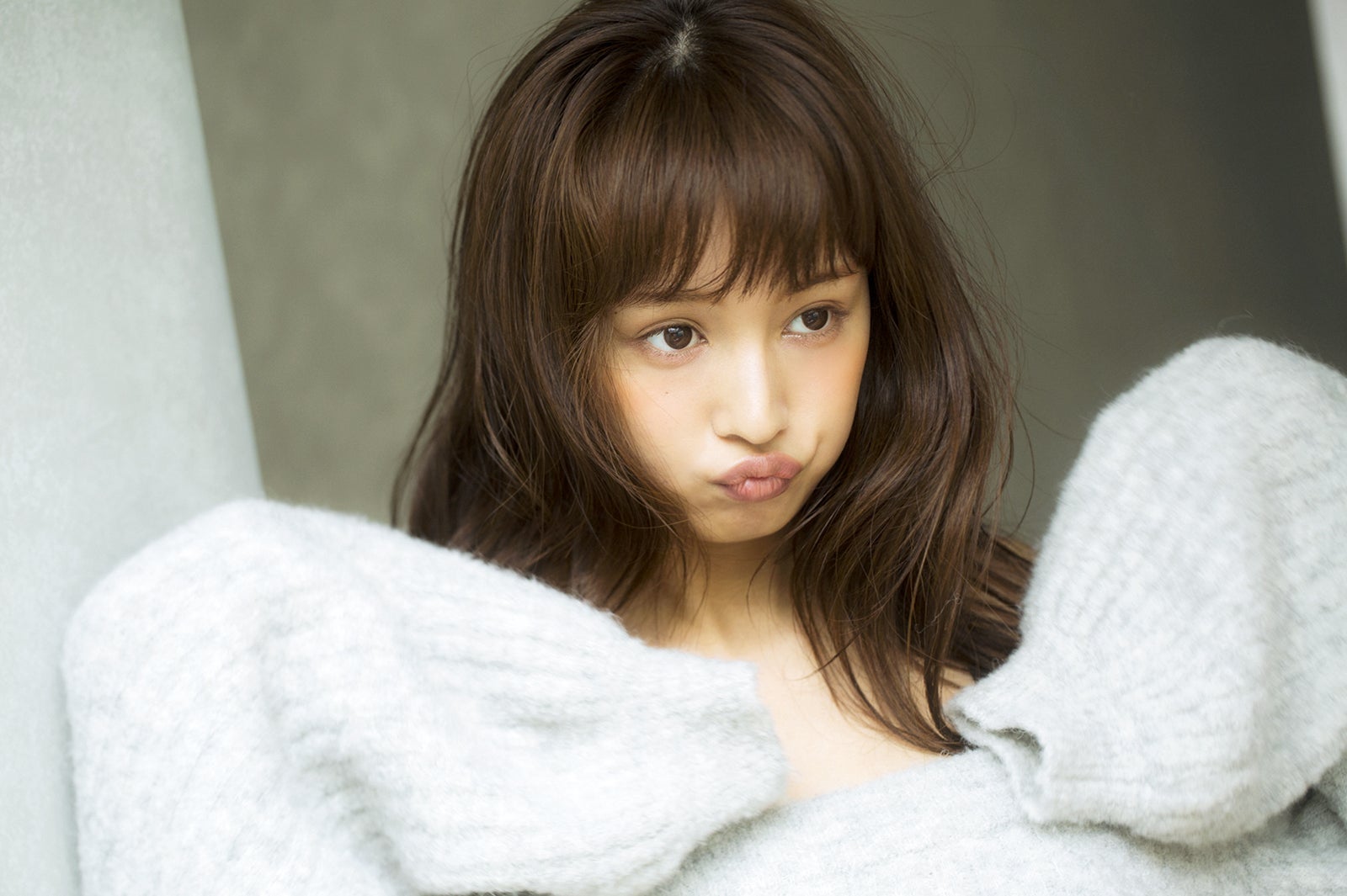 『わたなべ麻衣 STYLEBOOK She is my girl』／画像提供：主婦と生活社