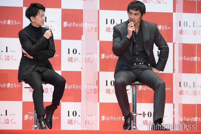 佐藤健、阿部寛 (C)モデルプレス