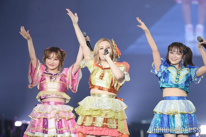 まりな、ありしゃん、さおりん/ヘラヘラ三銃士(C)モデルプレス