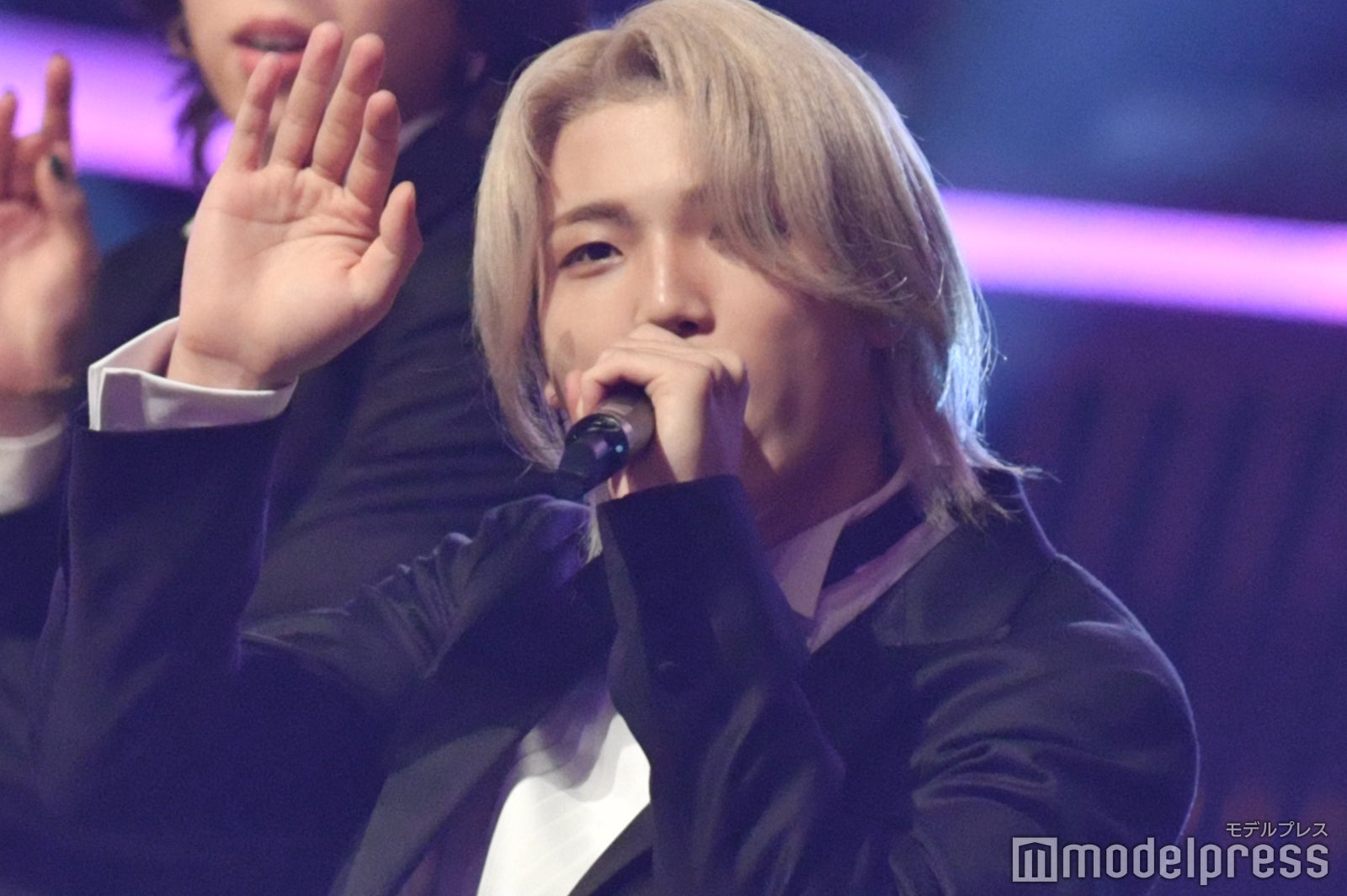 （C）モデルプレス