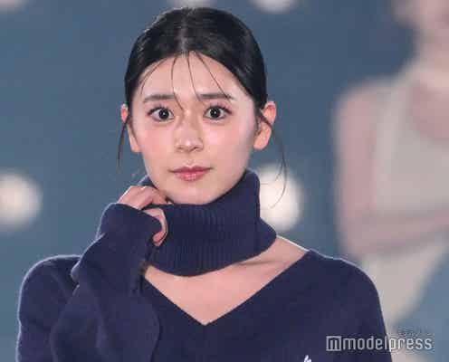 超ときめき宣伝部・坂井仁香、ウインクで魅了 胸元開きトップスで美肌見せ【関コレ2025S/S】