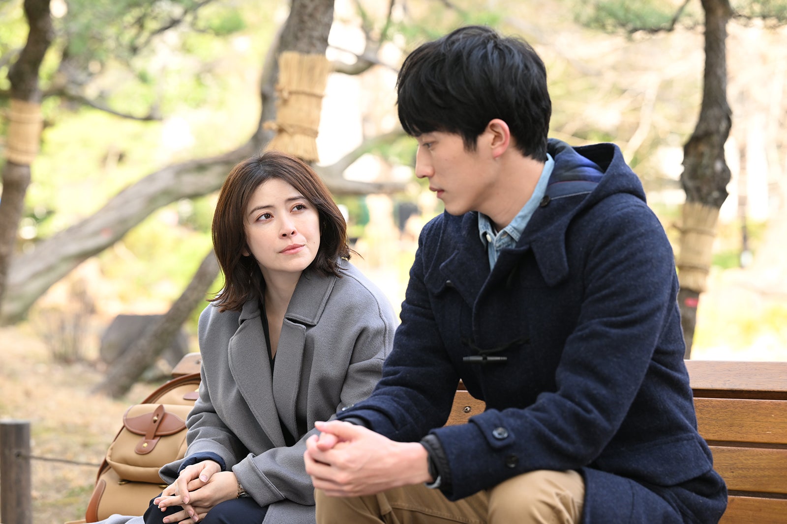 宮澤エマ、杉野遥亮 「罠の戦争」最終話より（C）カンテレ