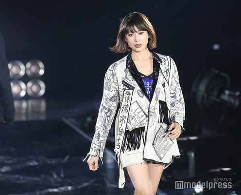 山田優、超ミニで圧巻の美脚披露 台湾でも貫禄のランウェイ<ASIA FASHION AWARD 2018>