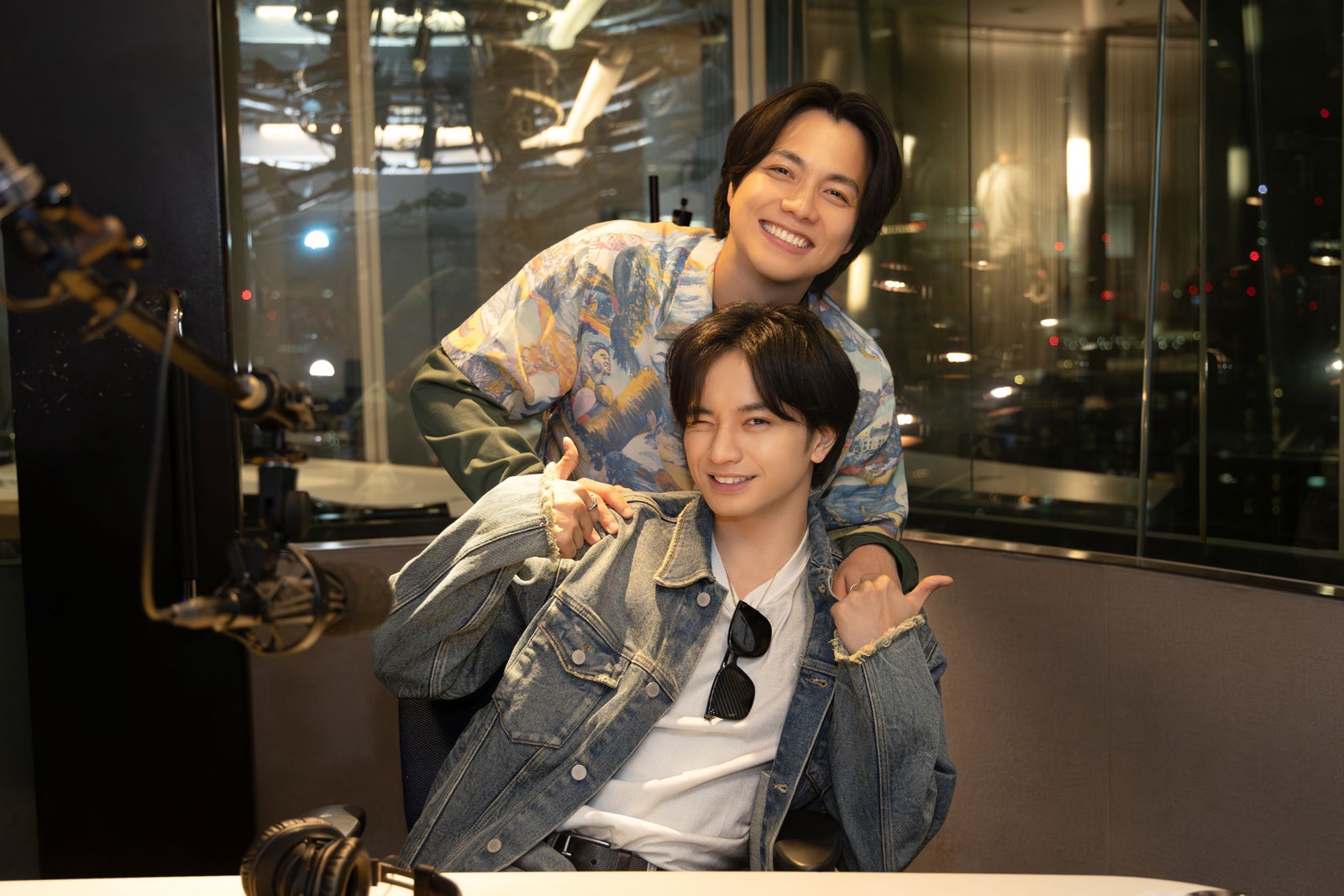 WEST.重岡大毅、中島健人主演「ラブ≠コメディ」友情出演 仲良しオフショットも解禁