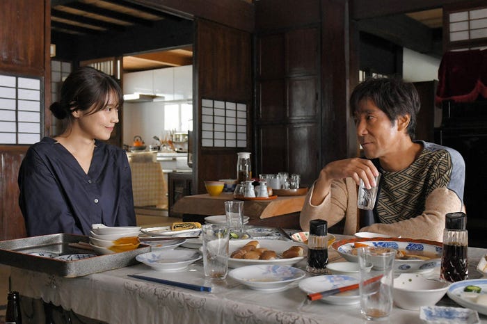 有村架純、岸谷五朗/「中学聖日記」第9話より(C)TBS