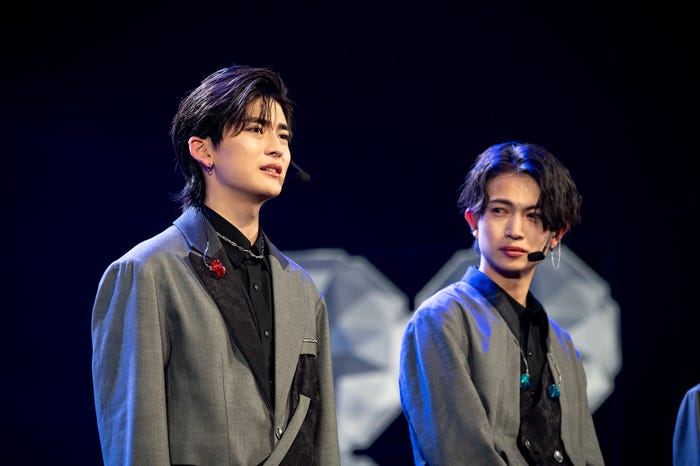 高橋文哉、綱啓永 「君の花になる」最終話より(C)TBS