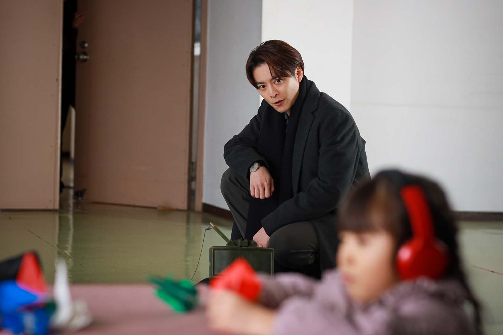 小池徹平、磯村アメリ「離婚しない男―サレ夫と悪嫁の騙し愛―」最終話より（C）テレビ朝日