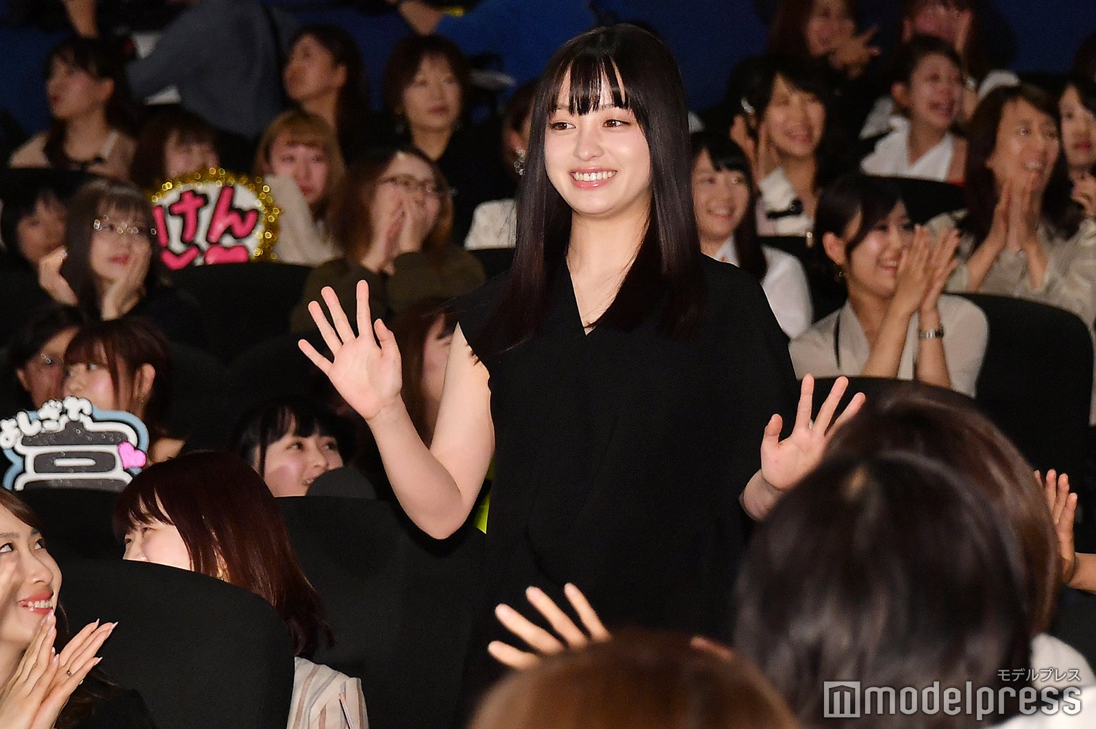 橋本環奈 （C）モデルプレス