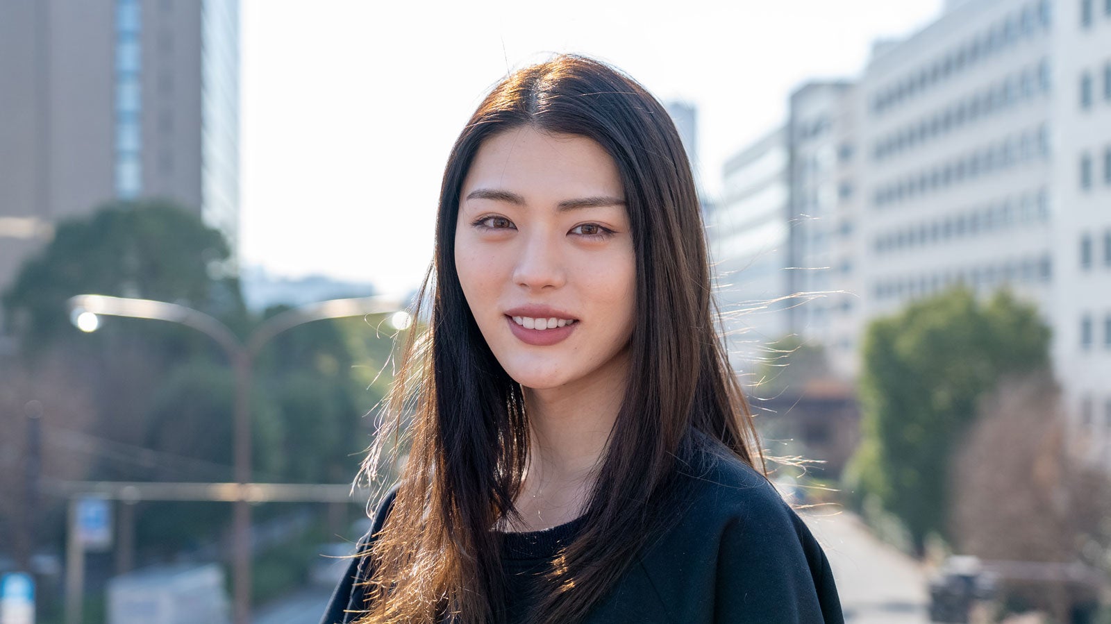 井手上漠「性別は無し」恋愛対象聞かれ涙溢れる 自分らしい生き方・飾らない姿に密着