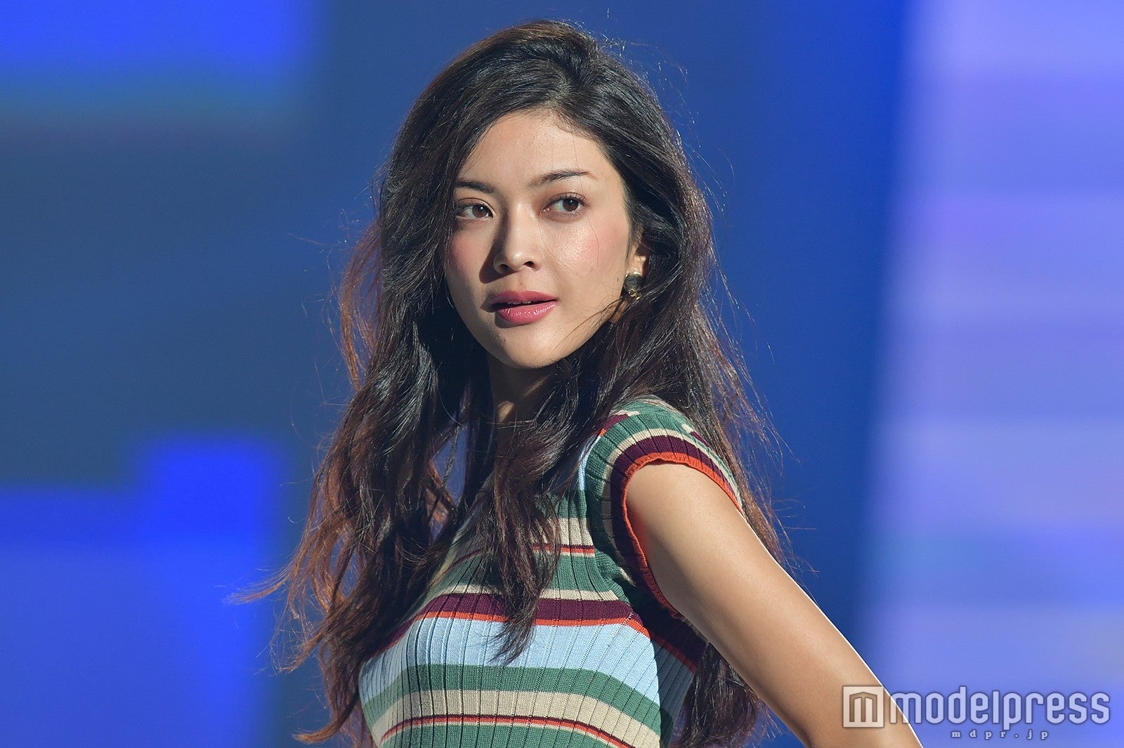 「西郷どん」抜擢の田中道子、9頭身の美ボディくっきり＜神コレ2018S／S＞