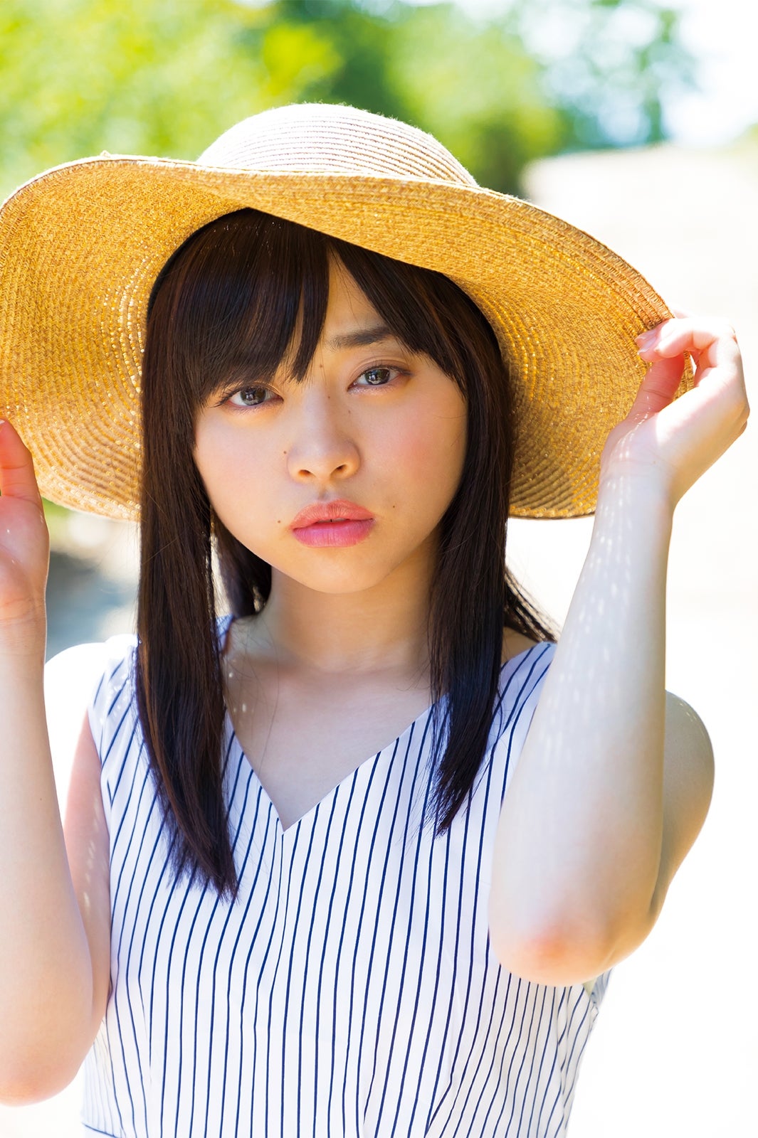 伊藤寧々「はにかむ」場面カット（画像提供：リバプール）