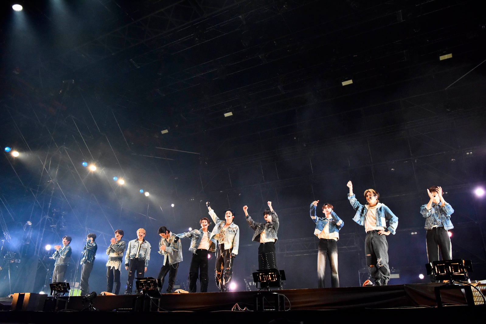 INI（C）photo：AZUSA TAKADA