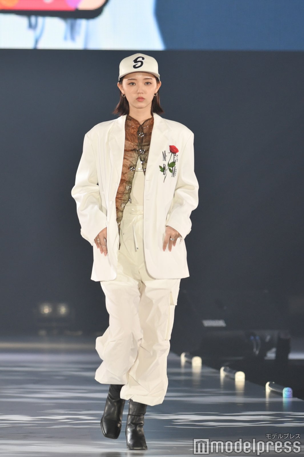 イメチェン前の江野沢愛美（C）モデルプレス