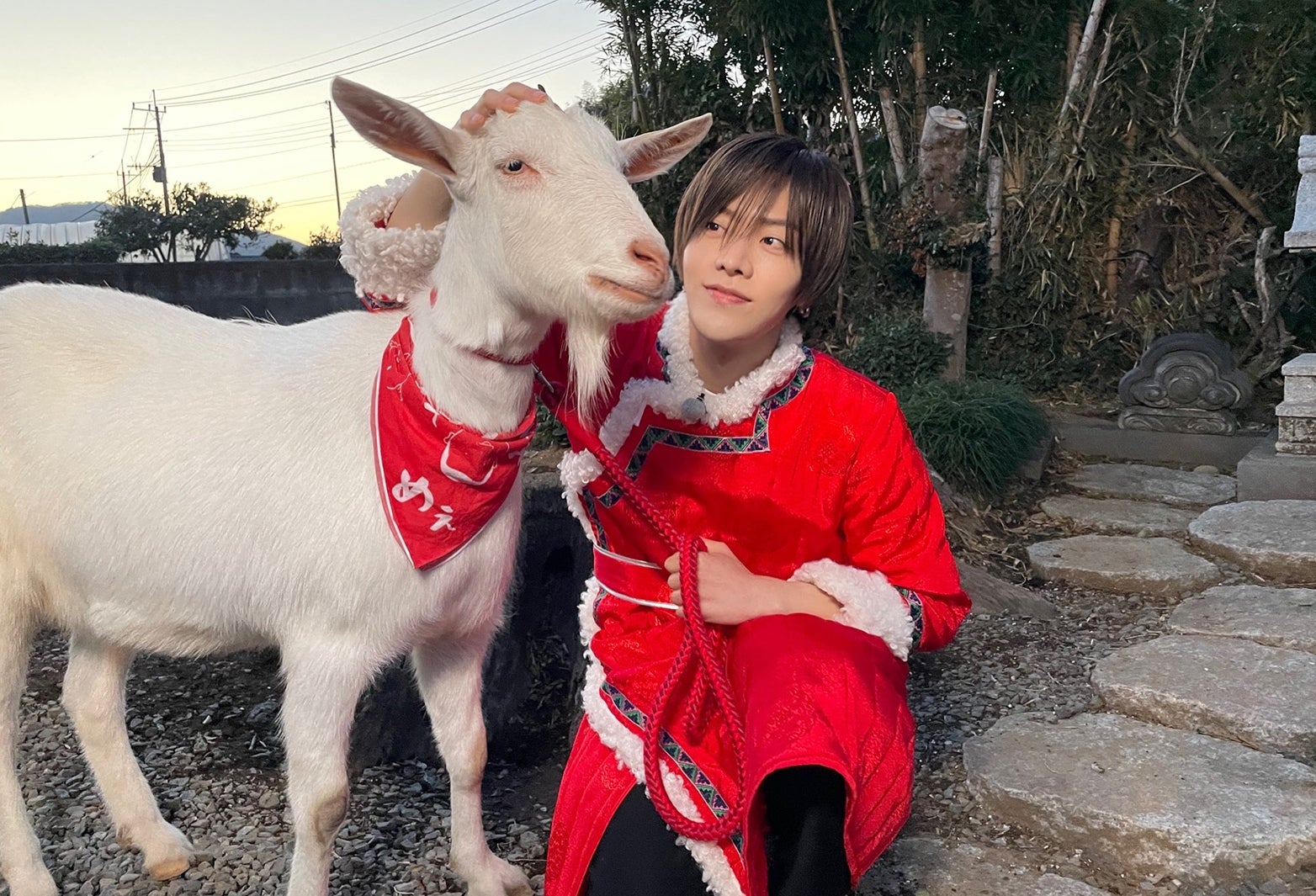 NCT 127ユウタ、日本のロケバラエティ初出演 “大ファン”千鳥・大悟と中学校訪問で生徒たちがパニックに？