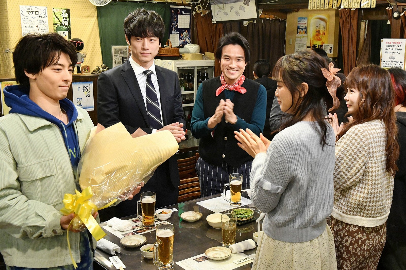 高杉真宙、坂口健太郎、笠原秀幸深川麻衣、中川翔子／「婚姻届に判を捺しただけですが」最終話より（C）TBS