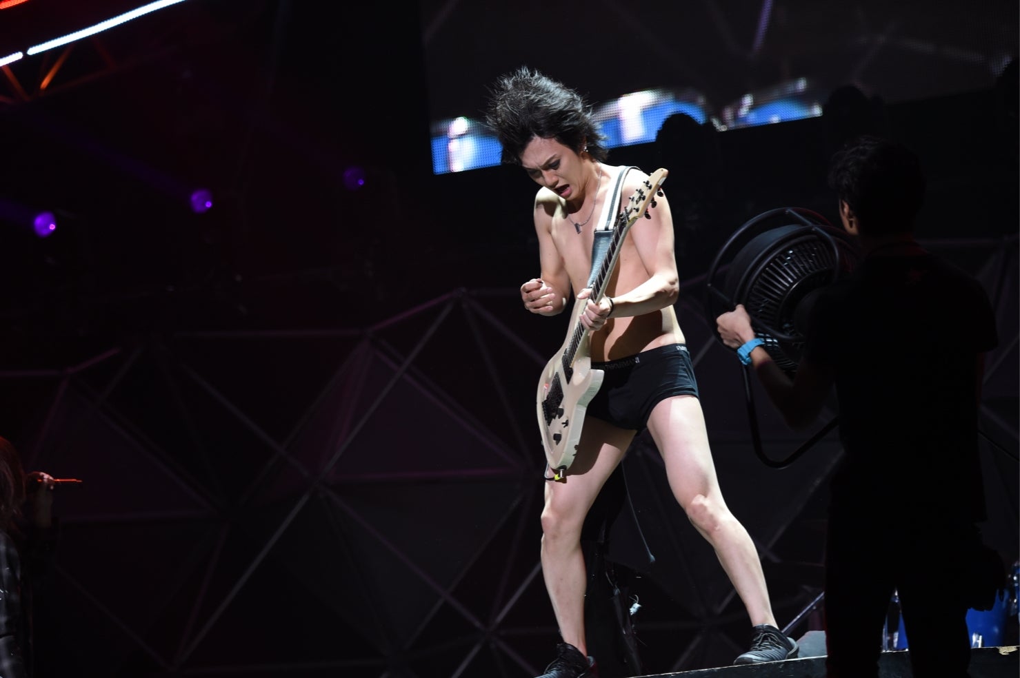 ゴールデンボンバー（C）テレビ朝日 ドリームフェスティバル 2017／写真：岸田哲平