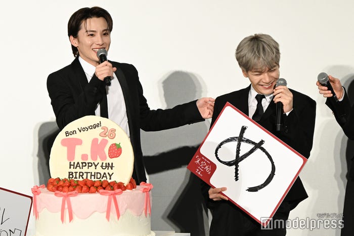 川西拓実、豆原一成(C)モデルプレス