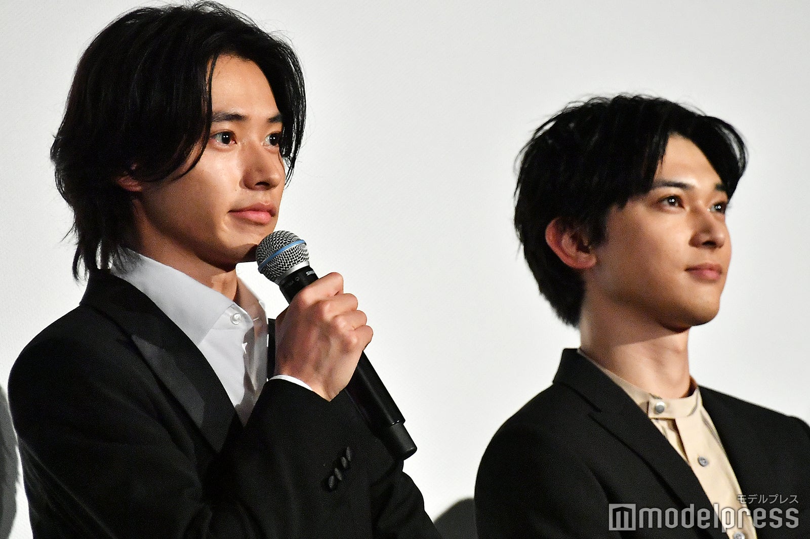 山崎賢人、吉沢亮 （C）モデルプレス