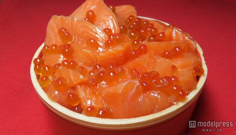 サーモンといくらの親子丼