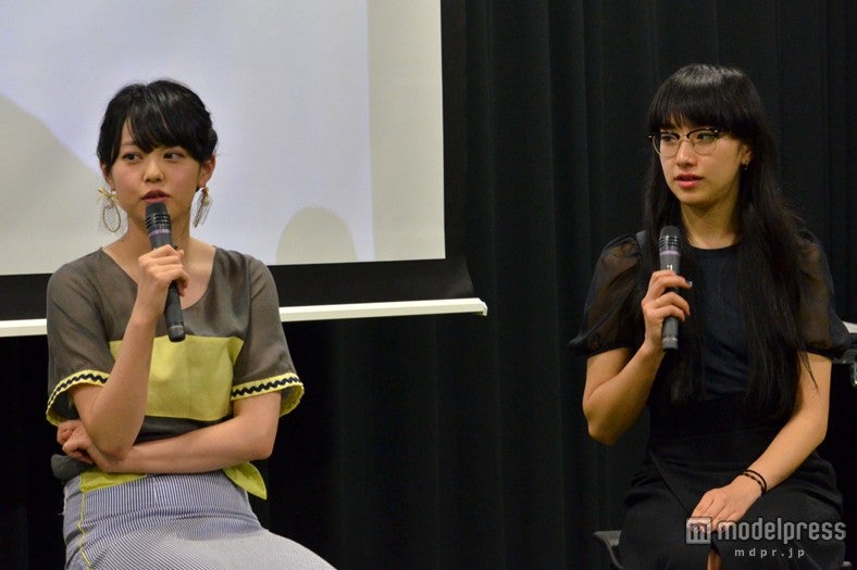 【左から】マ青柳文子 中田クルミ