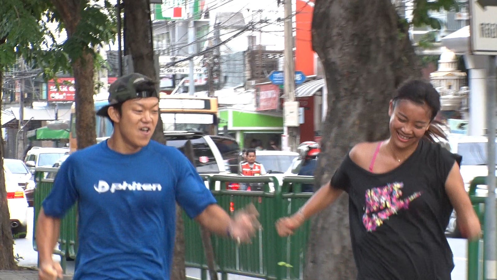 裕ちゃん、アスカ／「あいのり：Asian Journey」第14話より（C）フジテレビ