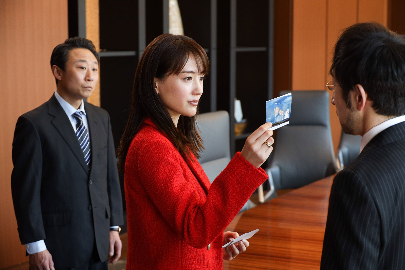 綾瀬はるか／「元彼の遺言状」第1話より（C）フジテレビ