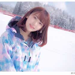 モデルプレス - HKT48宮脇咲良、ゲレンデで極限の美しさ「恋に落ちた」「悶絶必至」絶賛の声殺到