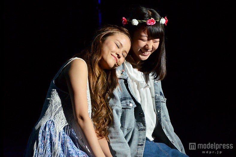 ファンへ肩ズンするMiracle Vell Magic