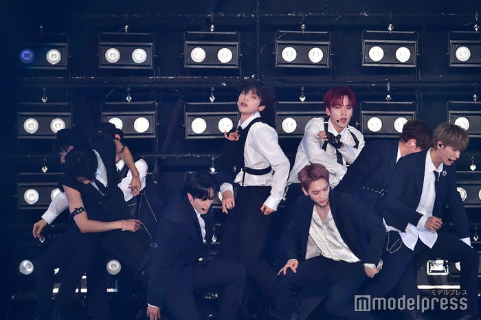 n.SSign(C)モデルプレス