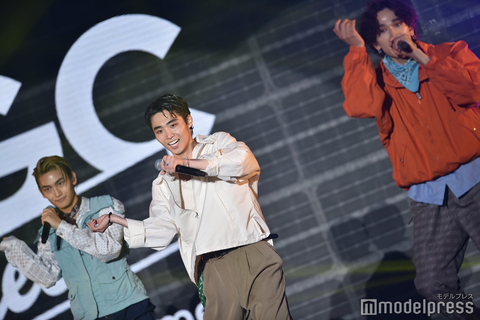 高橋颯、八村倫太郎、鈴木曉（C）モデルプレス