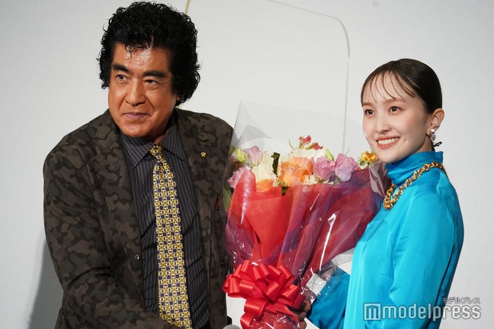 藤岡弘、、百田夏菜子(C)モデルプレス