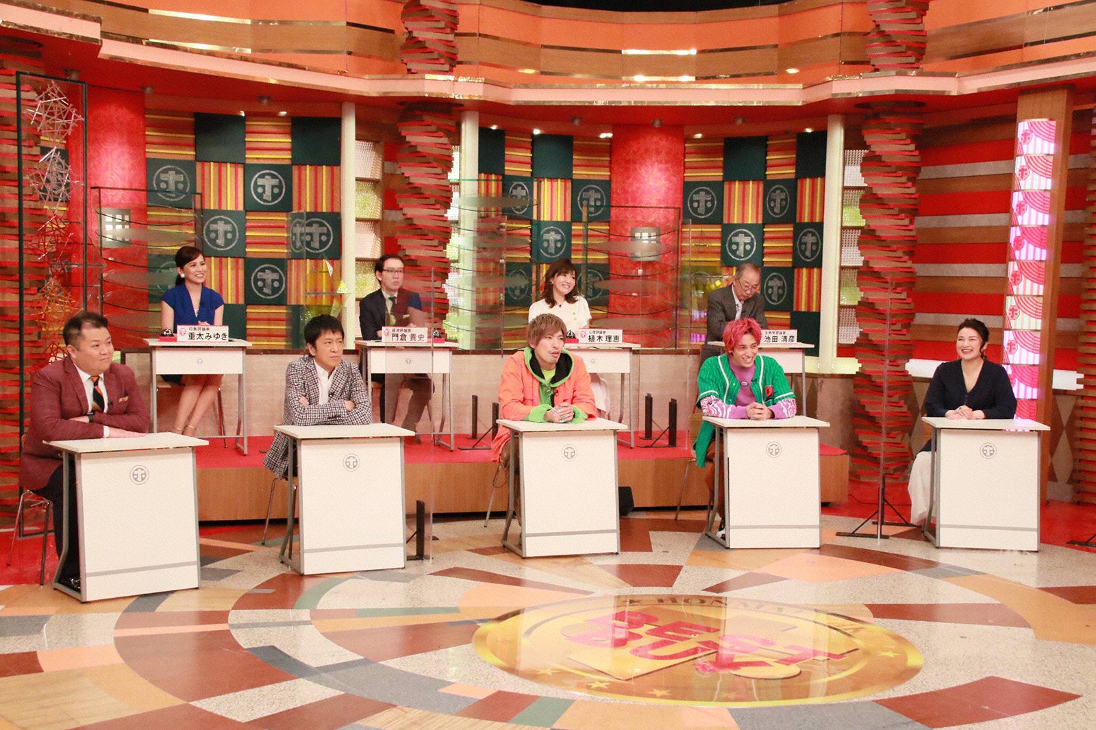 （上段左から）重太みゆき、門倉貴史、植木理恵、池田清彦（下段左から）ブラックマヨネーズ、EXIT、島崎和歌子／『ホンマでっか！？TV』 （C）フジテレビ