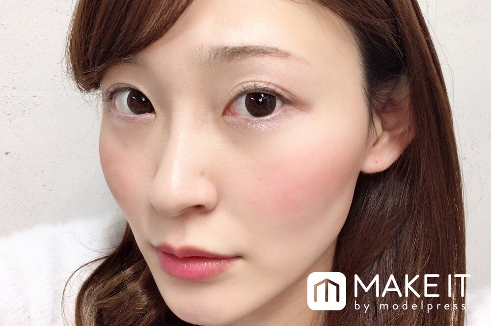 「フォギーオン チークス」“RD400”使用 (C)メイクイット