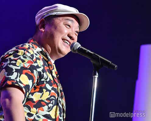山本圭壱、収録中に打撲・眼窩底骨折 番組放送休止に