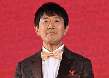 アキラ100％、ビミョーな森保監督ものまねも…ものまねブルーが即勧誘「監督、お待ちしております」