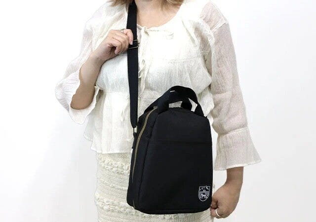 星野リゾート「リゾナーレ」完全監修ショルダーバッグ