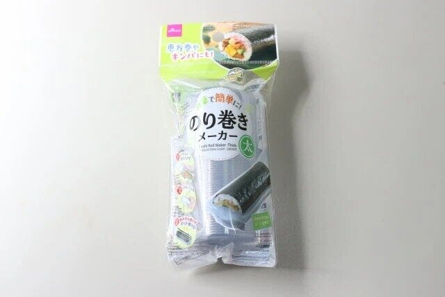 ダイソーののり巻きメーカー（太）のパッケージ