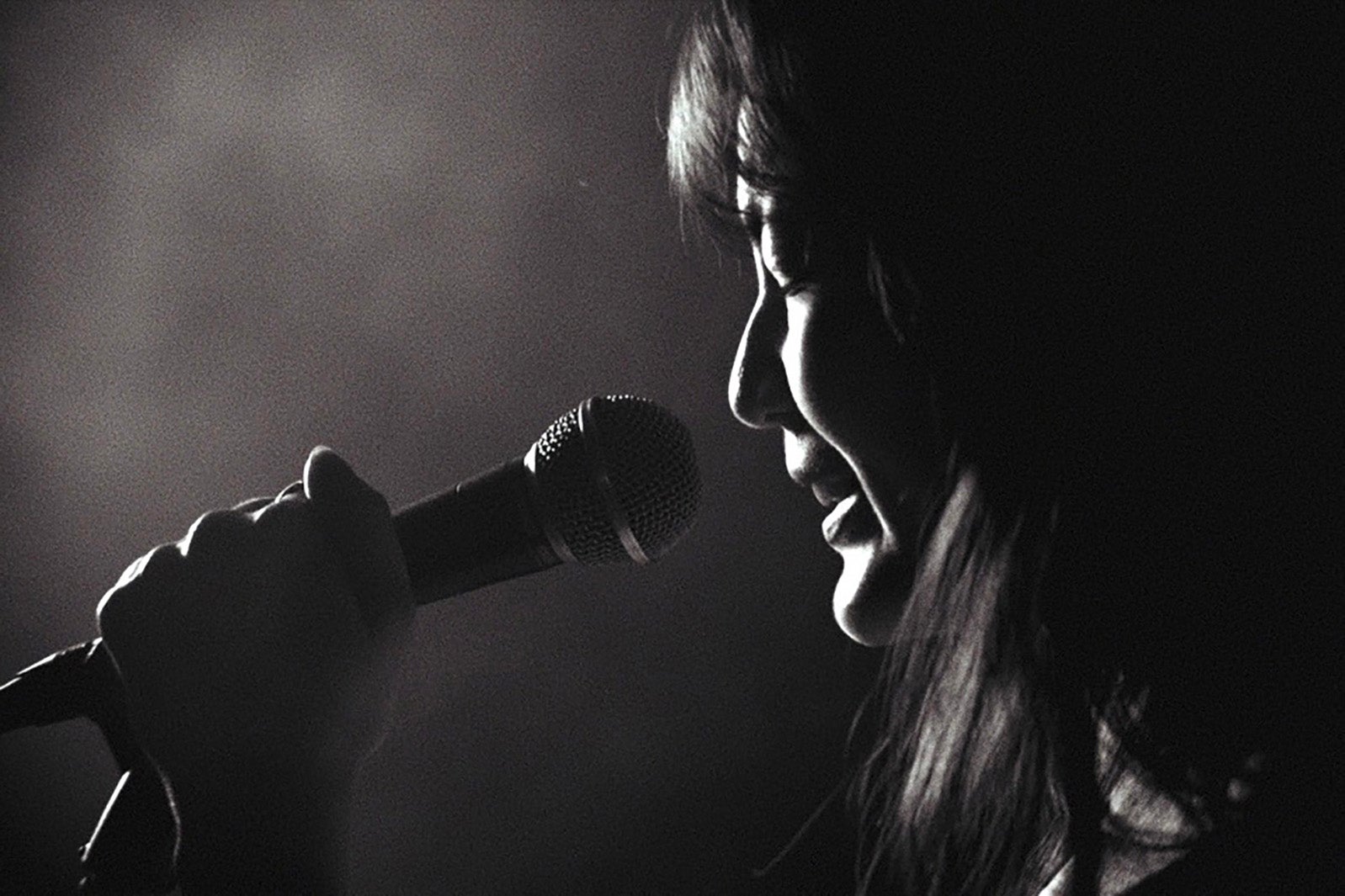 生田絵梨花「だからね」MVより（提供写真）