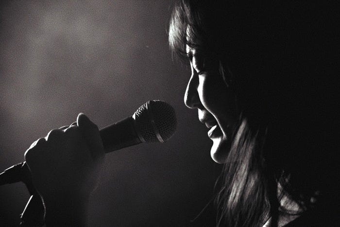 生田絵梨花「だからね」MVより(提供写真)