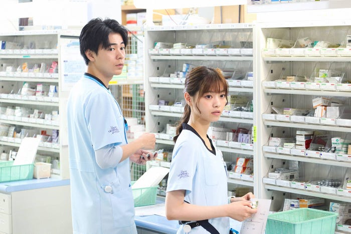 成田凌、西野七瀬/「アンサング・シンデレラ 病院薬剤師の処方箋」最終話より(C)フジテレビ