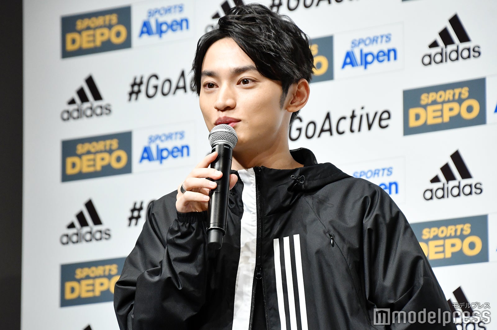 SKY-HI（C）モデルプレス